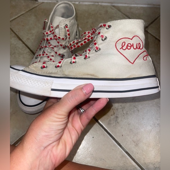Converse Made With Love High Tops Juniors Size 5 - Picture 10 of 10